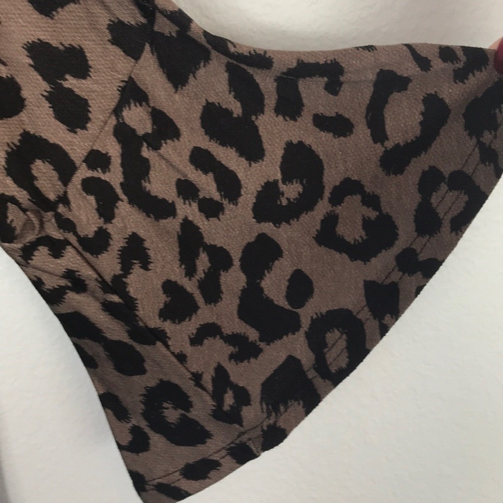 Leopard Ruffle Sleeve Top - Picture 3 of 4